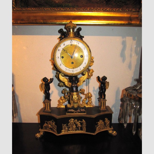Wien Biedermeier Bronze Uhr Rettich in Wien Feuervergoldung um 1810 